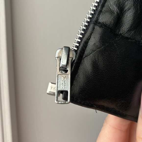 Balmain XXS cropped leather jacket with padded shoulders - Picture 8 of 8